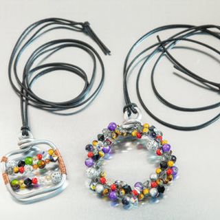 Chains from wire and jewellery beads