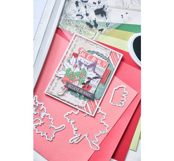 Sizzix Framelits Gabarit d'estampe et Clear Stamps "Pencil Line Holly by 49 and Market"